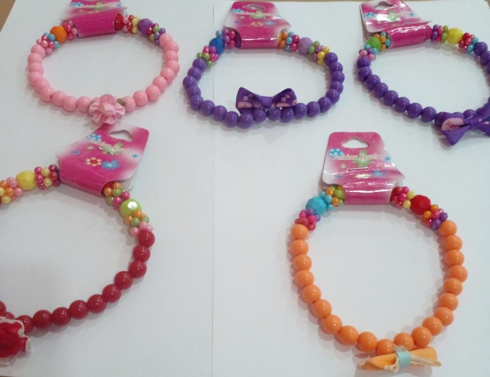 BEADS MEDIUM